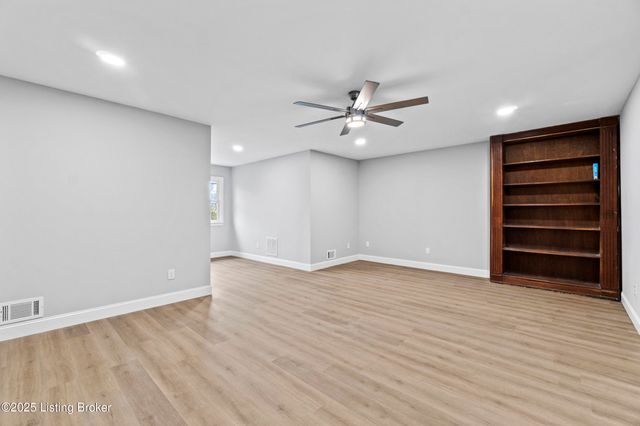 101 Harry Rucker Rd, Bardstown, KY 40004