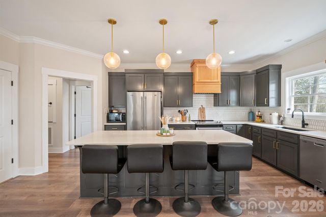 160 Mullis Road, Harmony, NC 28634