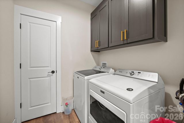160 Mullis Road, Harmony, NC 28634