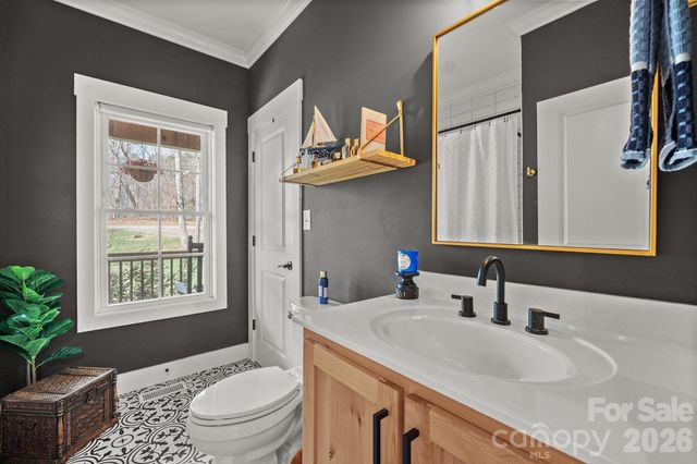 160 Mullis Road, Harmony, NC 28634