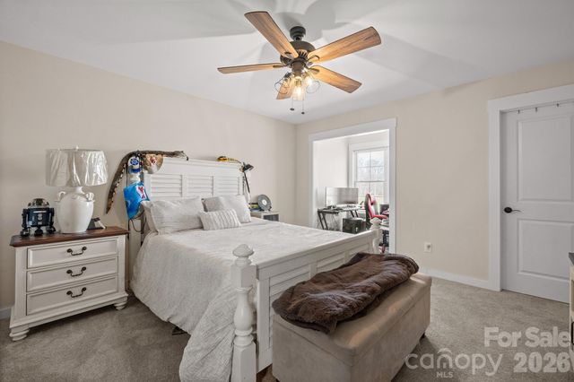 160 Mullis Road, Harmony, NC 28634