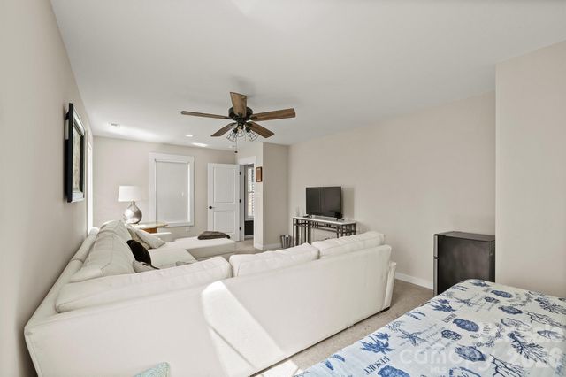 160 Mullis Road, Harmony, NC 28634