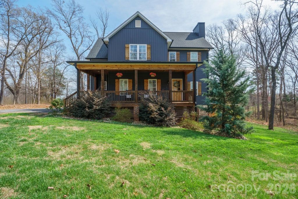 160 Mullis Road, Harmony, NC 28634