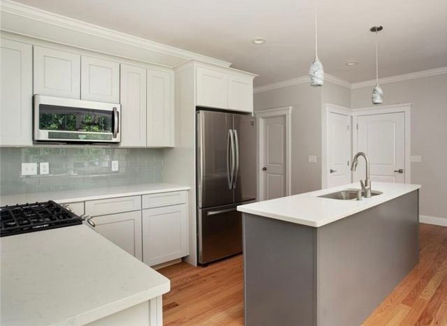 7 Julia Lane, Freetown, MA 02702