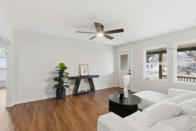 2151 S Waco Ave, Wichita, KS 67213