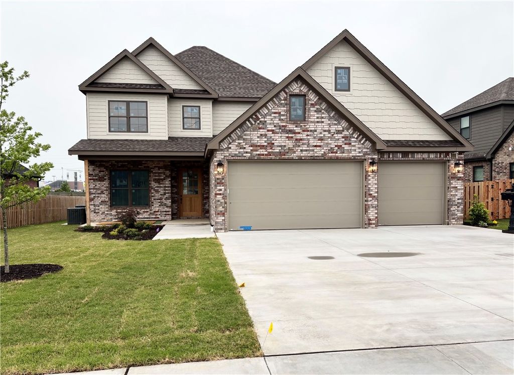 7841 Via Roma Avenue, Springdale, AR 72762