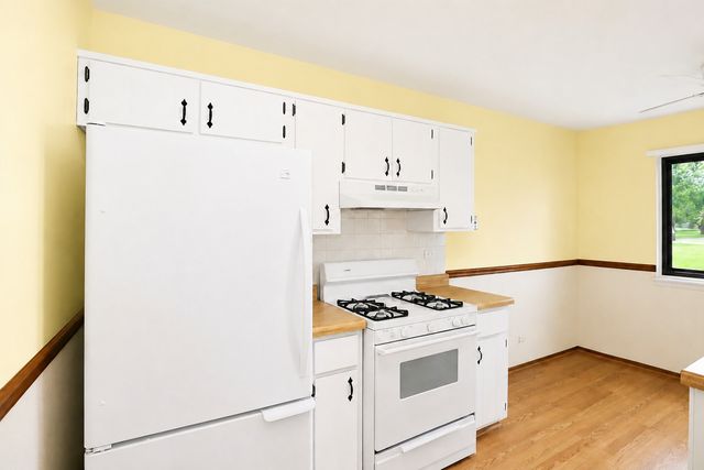 234 Deerpath Court D1, Schaumburg, IL 60193
