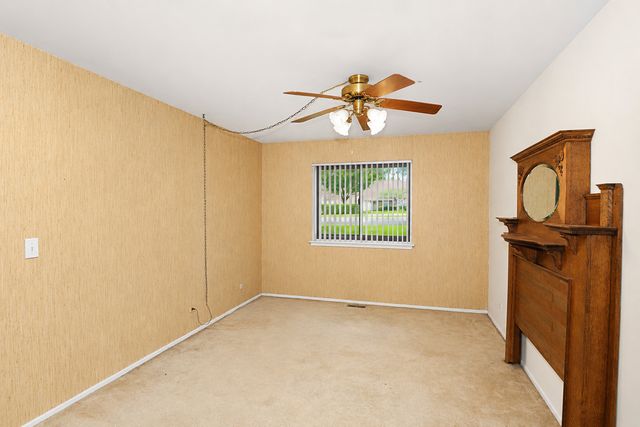 234 Deerpath Court D1, Schaumburg, IL 60193