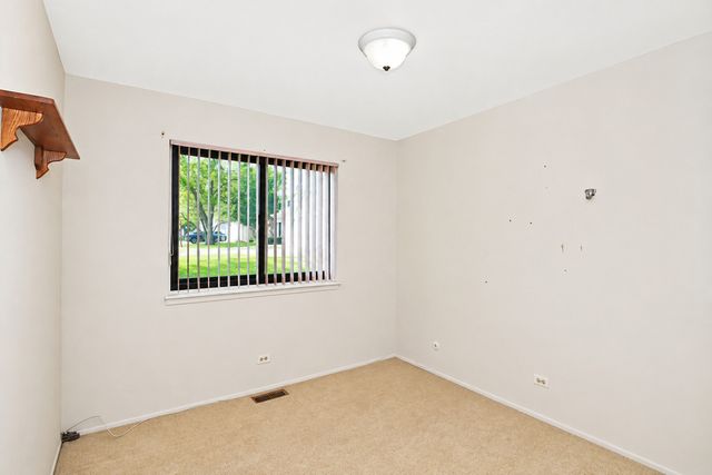 234 Deerpath Court D1, Schaumburg, IL 60193