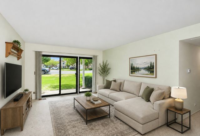 234 Deerpath Court D1, Schaumburg, IL 60193