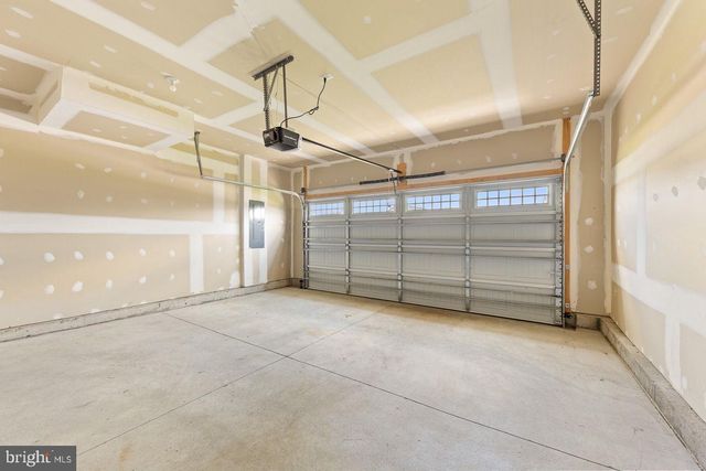 498 SWITCHGRASS CT, Bunker Hill, WV 25413