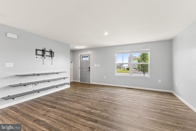 498 SWITCHGRASS CT, Bunker Hill, WV 25413