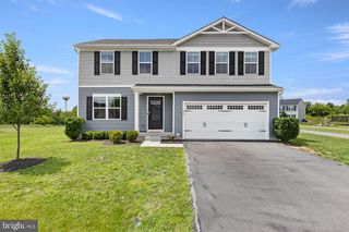 498 SWITCHGRASS CT, Bunker Hill, WV 25413