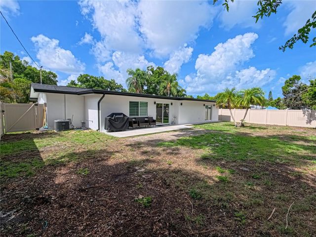 1446 ADMIRAL WOODSON LANE, Clearwater, FL 33755