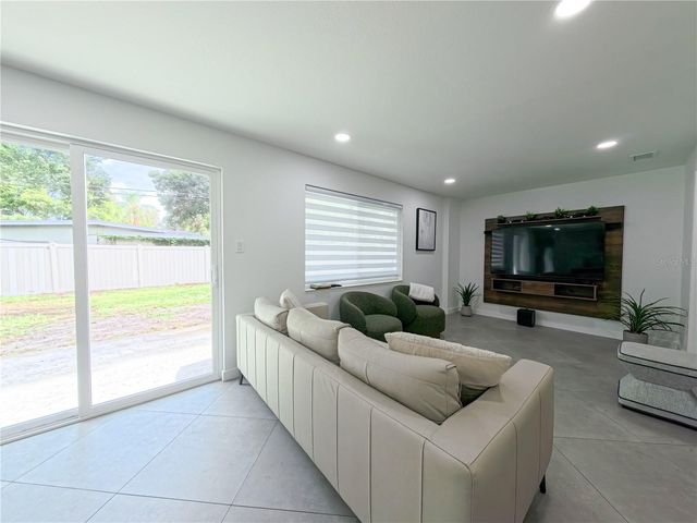 1446 ADMIRAL WOODSON LANE, Clearwater, FL 33755