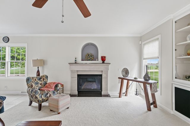 5091 PIGEON CREEK Trail, Bettendorf, IA 52722