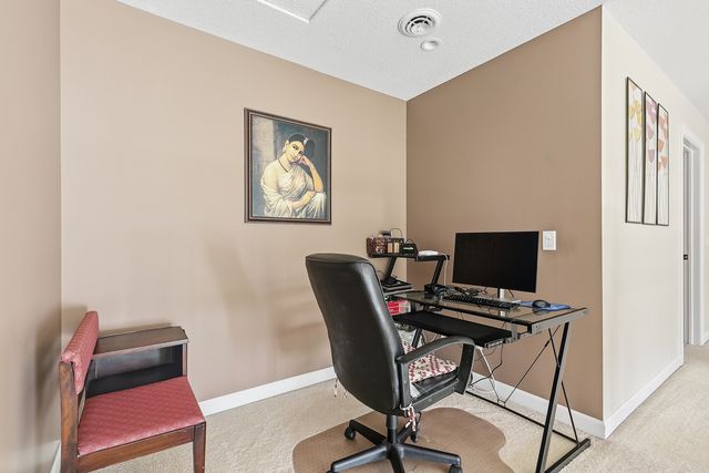 5091 PIGEON CREEK Trail, Bettendorf, IA 52722