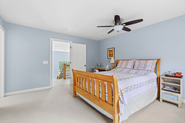 5091 PIGEON CREEK Trail, Bettendorf, IA 52722