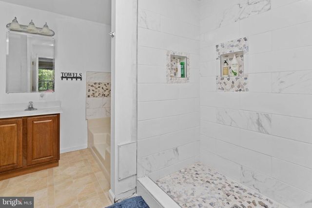 1744 OLD TRENTON RD, West Windsor, NJ 08550