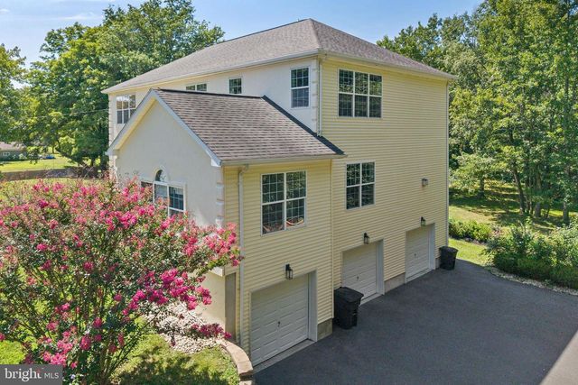 1744 OLD TRENTON RD, West Windsor, NJ 08550