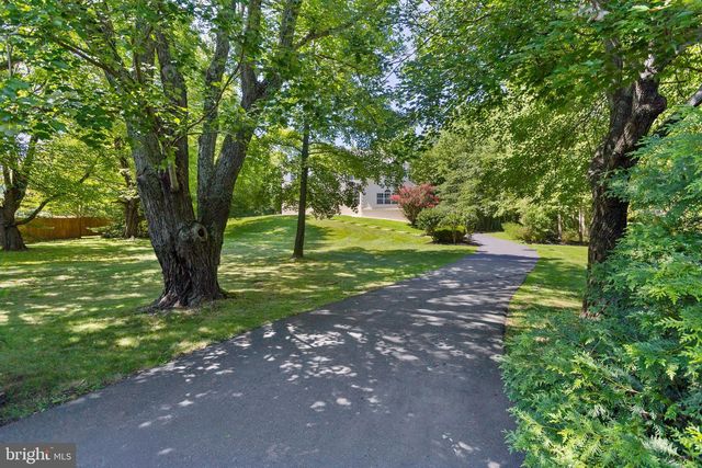 1744 OLD TRENTON RD, West Windsor, NJ 08550