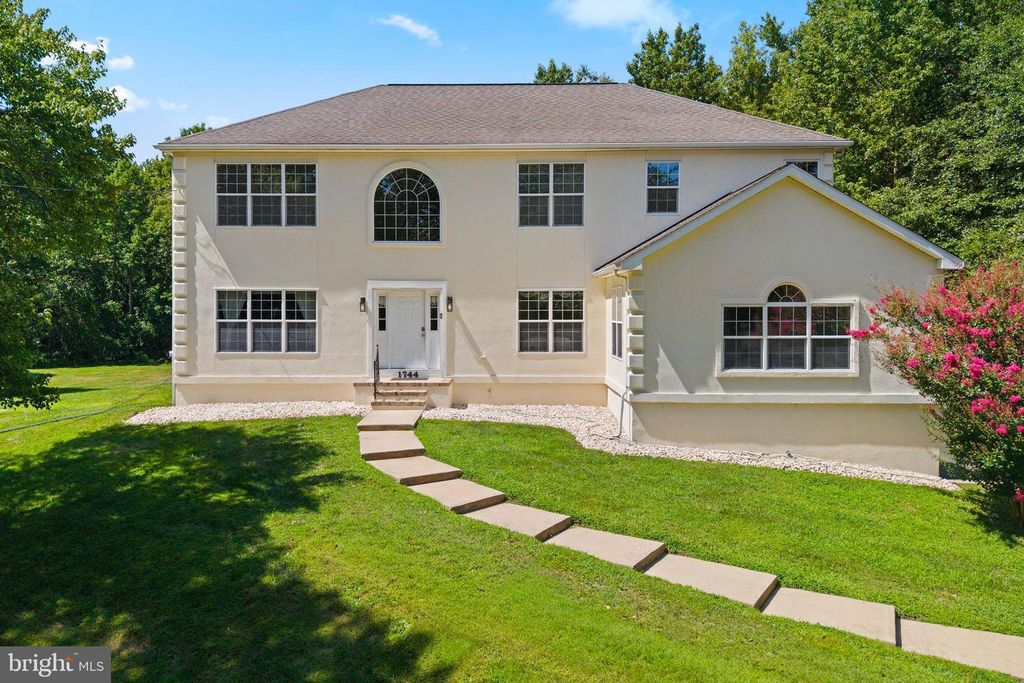 1744 OLD TRENTON RD, West Windsor, NJ 08550