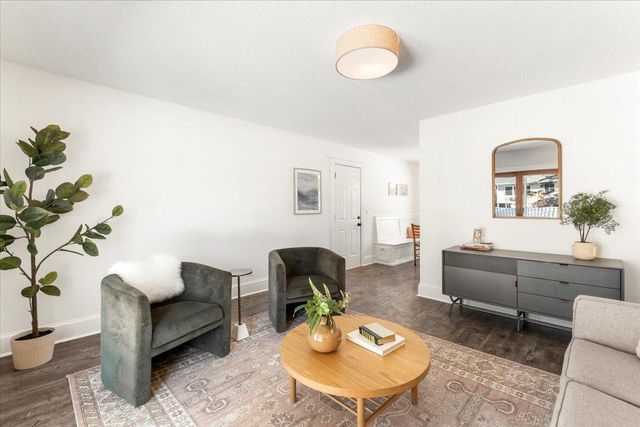 196 Cottonwood Court, Stillwater, MN 55082