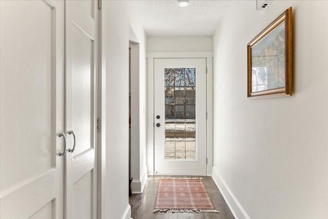 196 Cottonwood Court, Stillwater, MN 55082