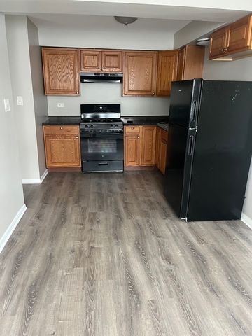 8130 Marion Street 2W, Justice, IL 60458
