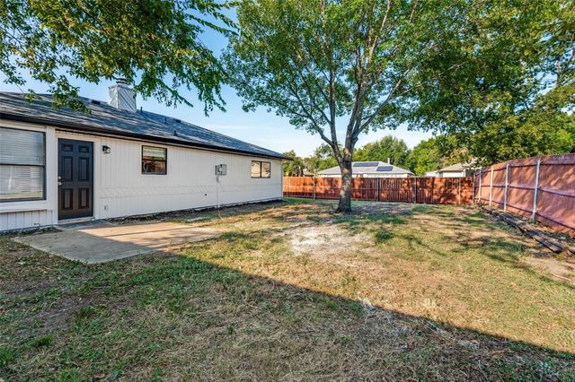 2301 Stillmeadow Drive, Arlington, TX 76014