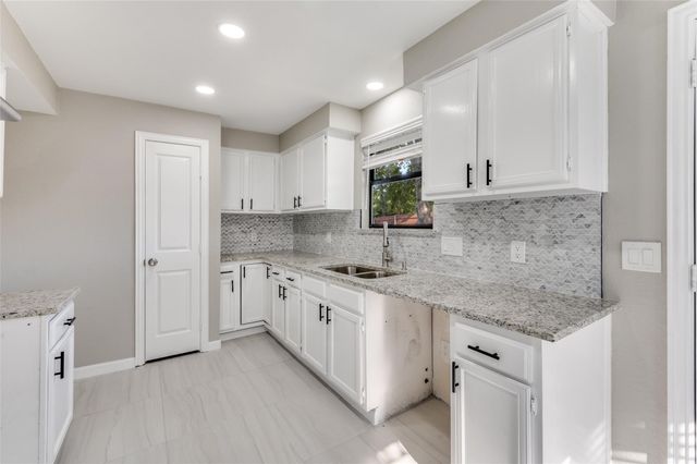 2301 Stillmeadow Drive, Arlington, TX 76014