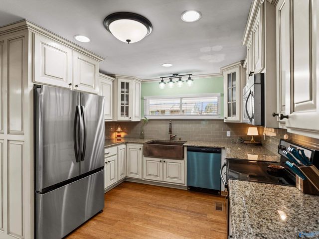 303 Wheeler Street NW, Hartselle, AL 35640