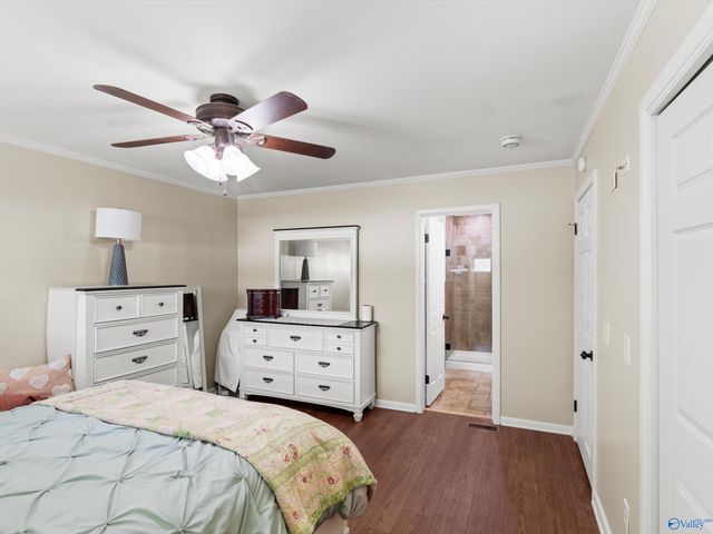 303 Wheeler Street NW, Hartselle, AL 35640