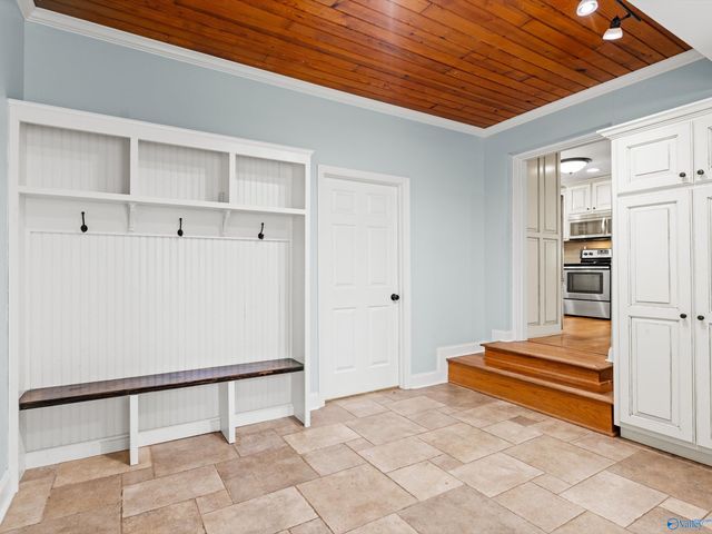 303 Wheeler Street NW, Hartselle, AL 35640