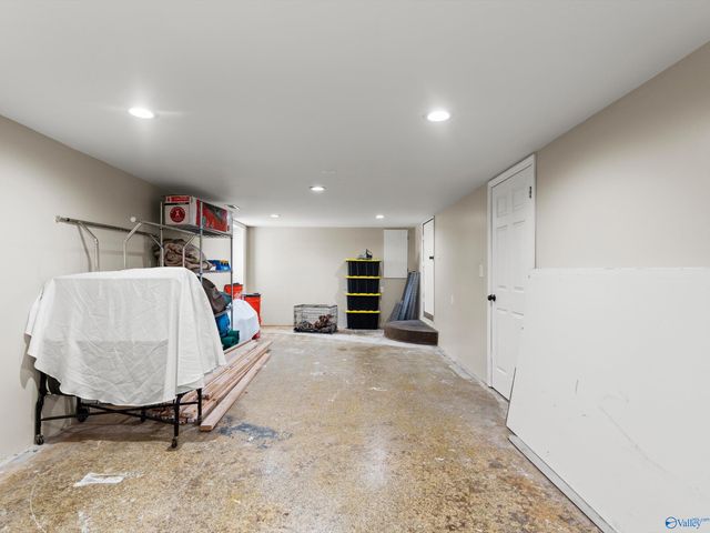 303 Wheeler Street NW, Hartselle, AL 35640