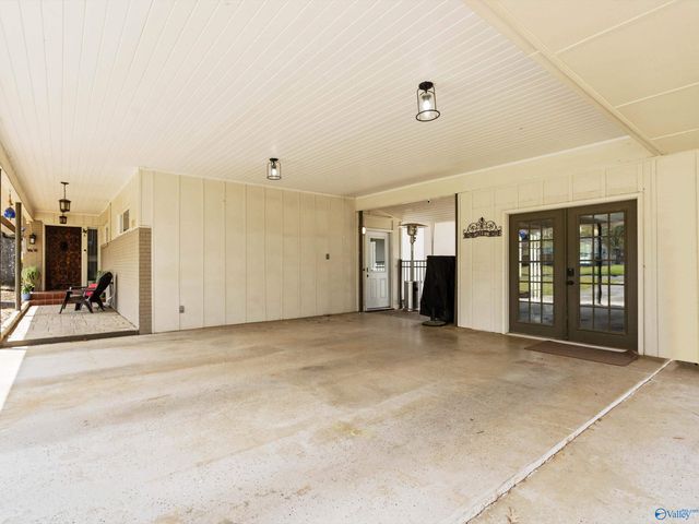 303 Wheeler Street NW, Hartselle, AL 35640