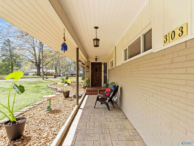 303 Wheeler Street NW, Hartselle, AL 35640