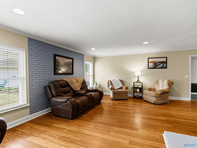 303 Wheeler Street NW, Hartselle, AL 35640