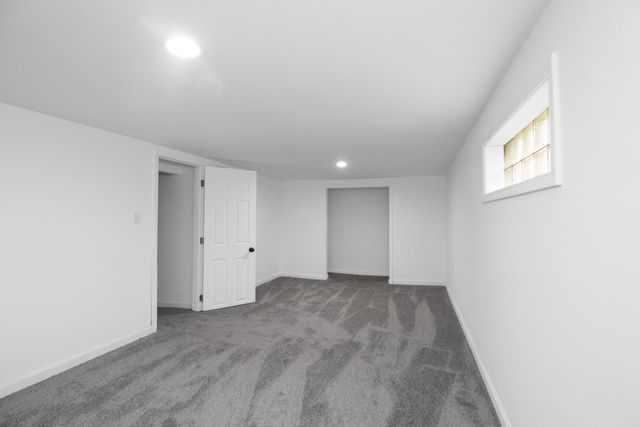 825 E 43rd Place, Gary, IN 46409