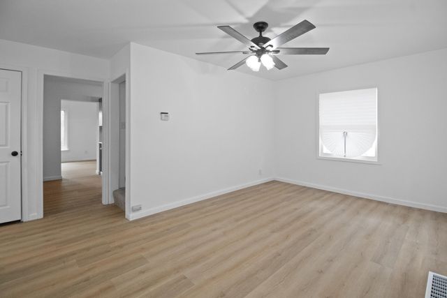 825 E 43rd Place, Gary, IN 46409