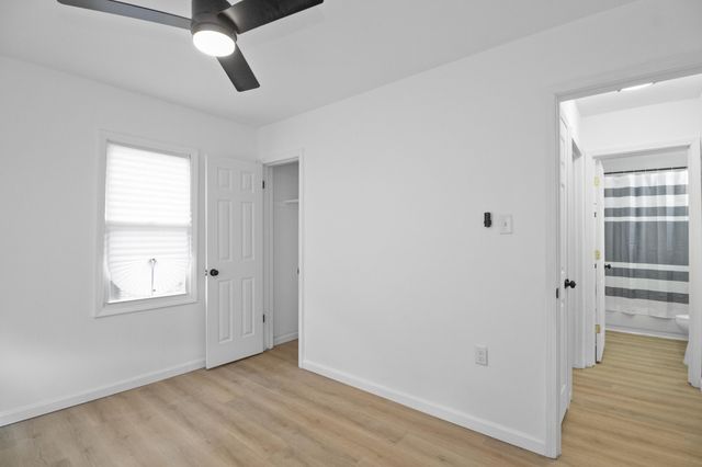 825 E 43rd Place, Gary, IN 46409