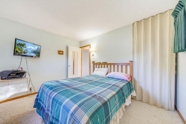 W160N9756 Colonial DRIVE, Germantown, WI 53022
