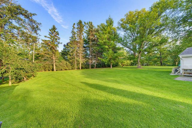 W160N9756 Colonial DRIVE, Germantown, WI 53022