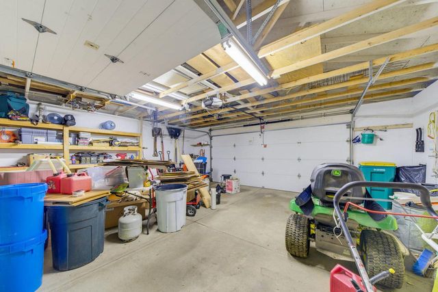 W160N9756 Colonial DRIVE, Germantown, WI 53022