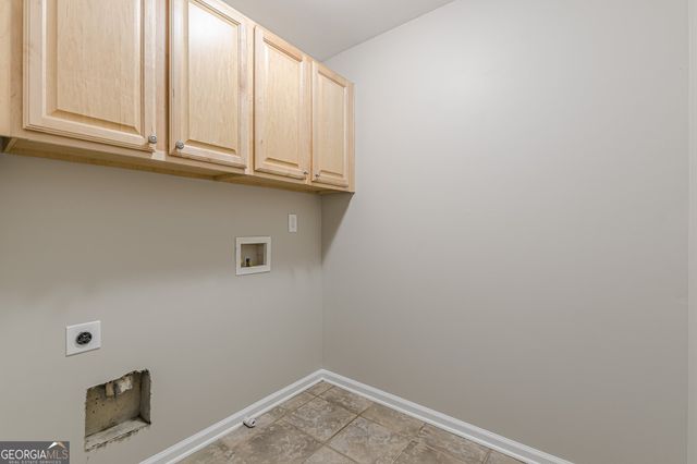 4310 Alysheba Drive, Fairburn, GA 30213