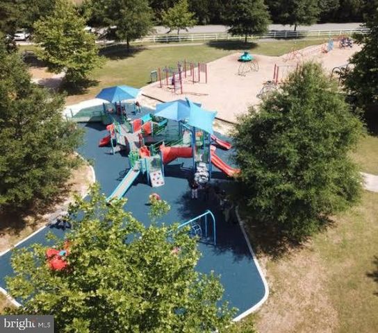 12 LONGSTREET DR, East Berlin, PA 17316