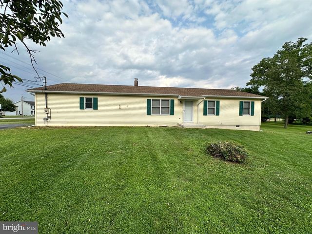 12 LONGSTREET DR, East Berlin, PA 17316