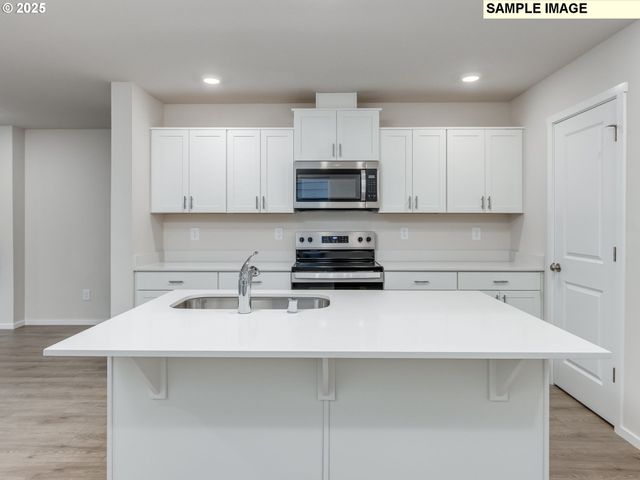 17745 Se QUARRY Dr, Vancouver, WA 98683