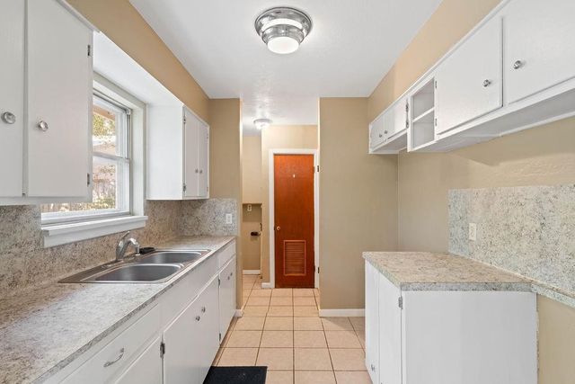 811 W Avenue I Ave, Kingsville, TX 78363