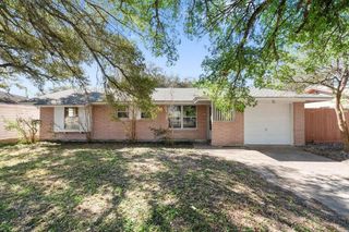 811 W Avenue I Ave, Kingsville, TX 78363